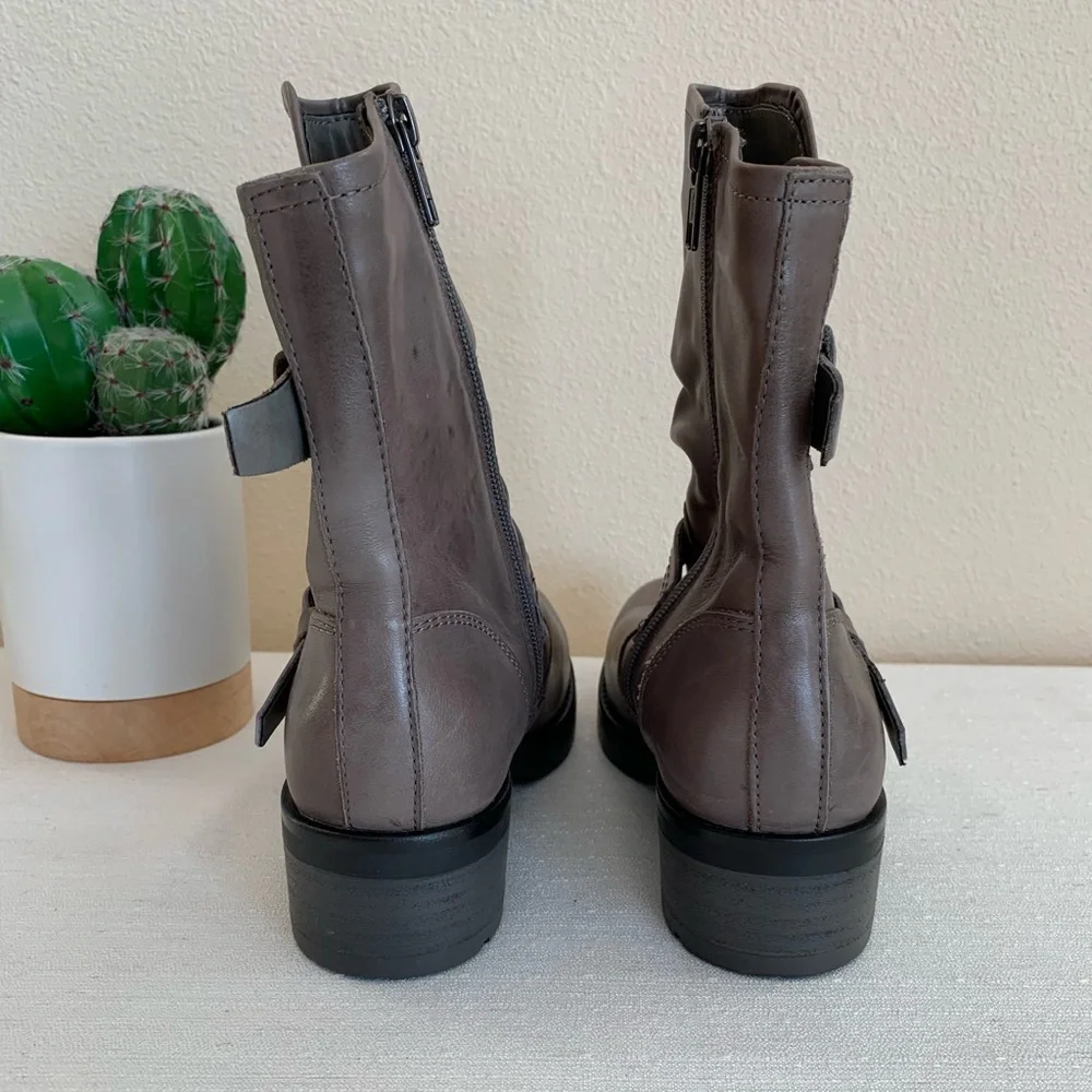 Earth Talus Grey Taupe Leather Ankle Boots Woman’s 6B(M)